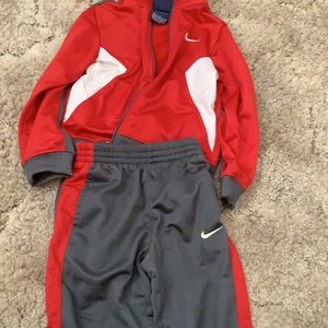 3T boys track suit